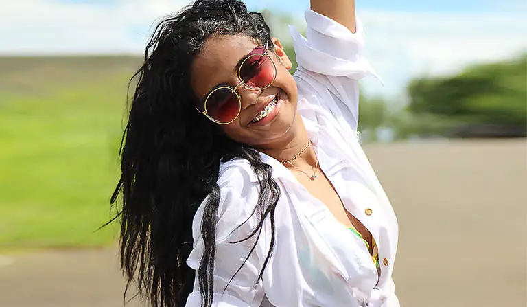 mini dental iImplants vs traditional dental implants